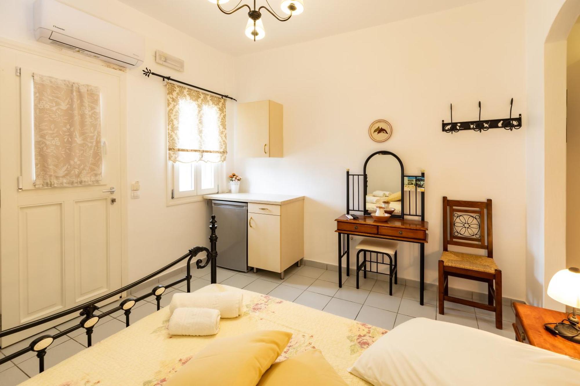 Pension Ageliki Sifnos Platis Gialos  Buitenkant foto